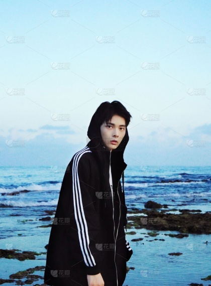 星轨x心跳共振[百合救赎向]《让我做你的卫星》失控变轨天文馆禁闭双向暗恋